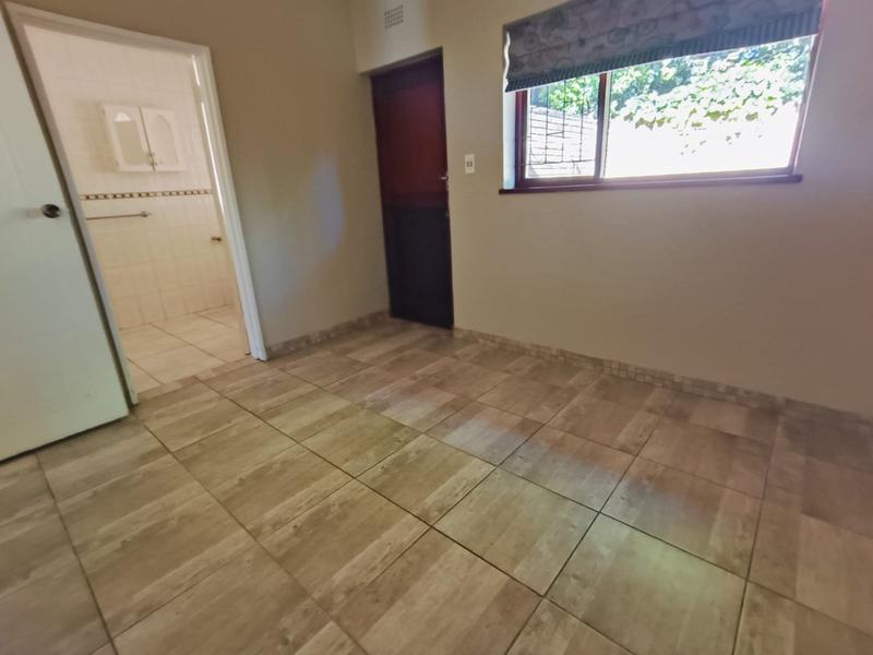4 Bedroom Property for Sale in Schoongezicht Western Cape